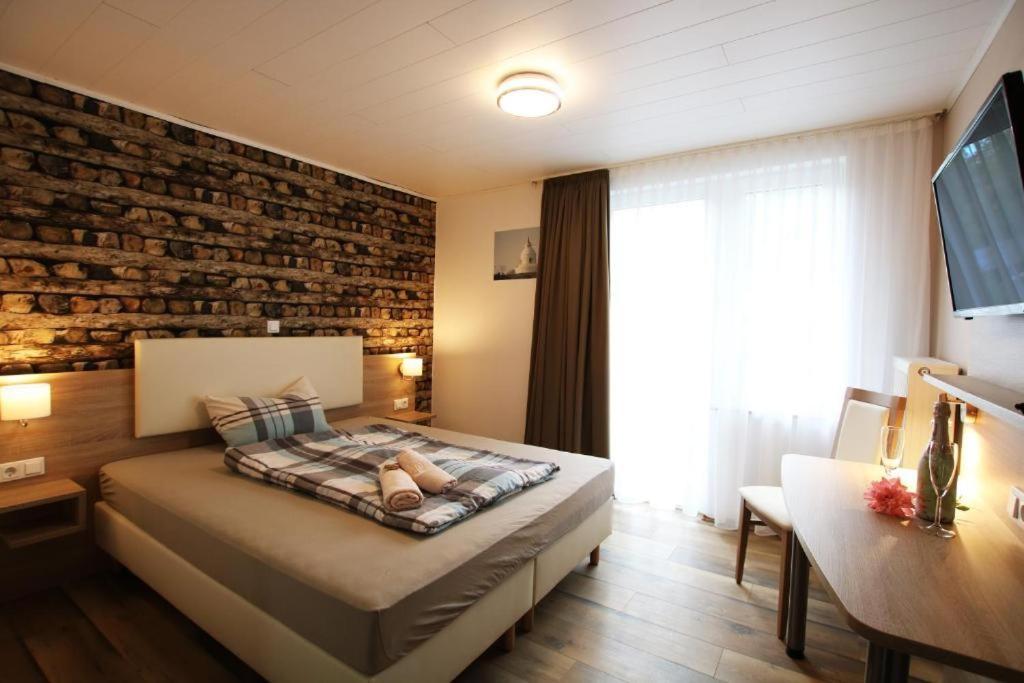 Pension Yak Und Yeti Bad Honnef Exterior photo